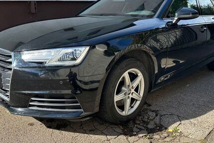 Audi A4 143.000 km 17.490 € Neu-Ulm (Pfuhl) 89233