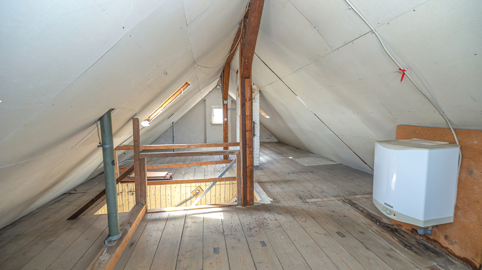 Ein bis Zweifamilienhaus mit Charme und Potenzial 8 zimmer