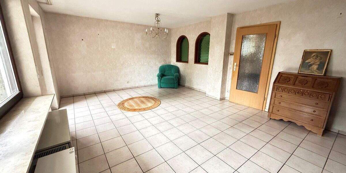 Reihenmittelhaus Pfaffenhofen an der Roth Pfaffenhofen - 5 Zimmer, 124 m&sup2;, 348.000&euro; | Angebot:25698722