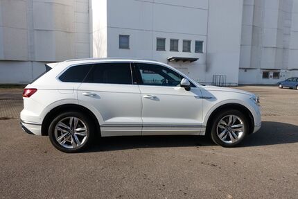 VW Touareg 255.000 km 29.590 &euro; Neu-Ulm 89231