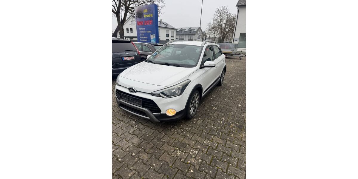 Hyundai i20 75.200 km 8.990 &euro; Leipheim 89340