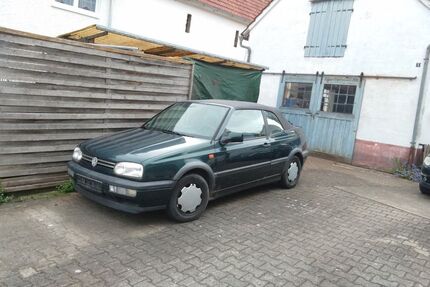 VW Golf 200.000 km 950 &euro; Buch bei Illertissen 89290