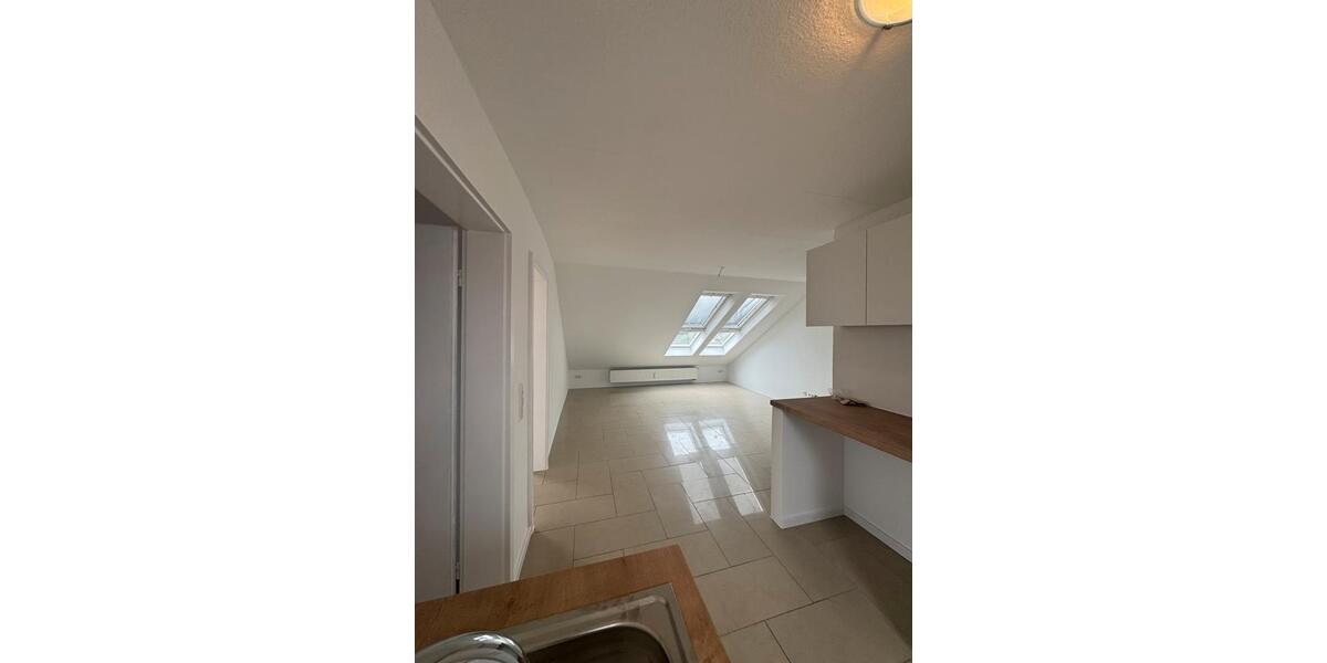 Dachgeschoßwohnung Langenau - 4 Zimmer, 84 m&sup2;, 1.210&euro; | Angebot:26267521