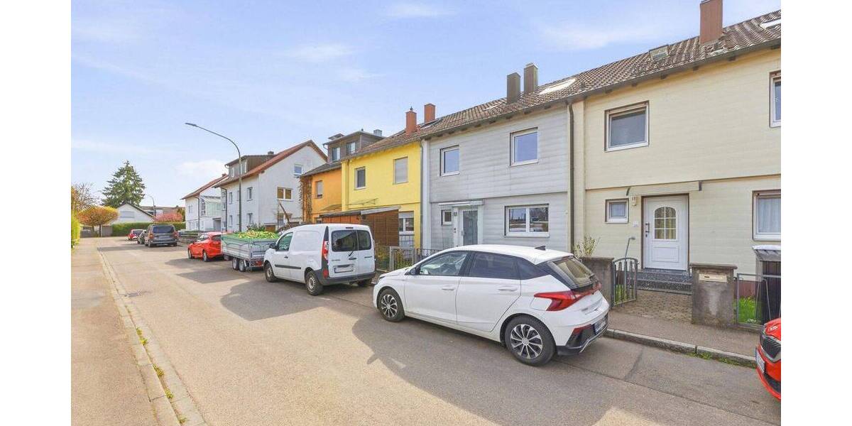 Reihenmittelhaus Neu-Ulm Pfuhl - 6 Zimmer, 130 m&sup2;, 419.900&euro; | Angebot:26221039