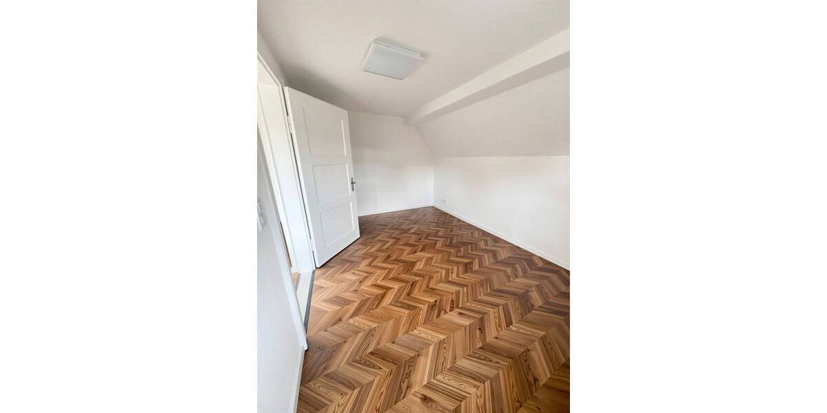 Mehrfamilienhaus, Wohnhaus Weißenhorn - 6 Zimmer, 450.000&euro; | Angebot:26425496