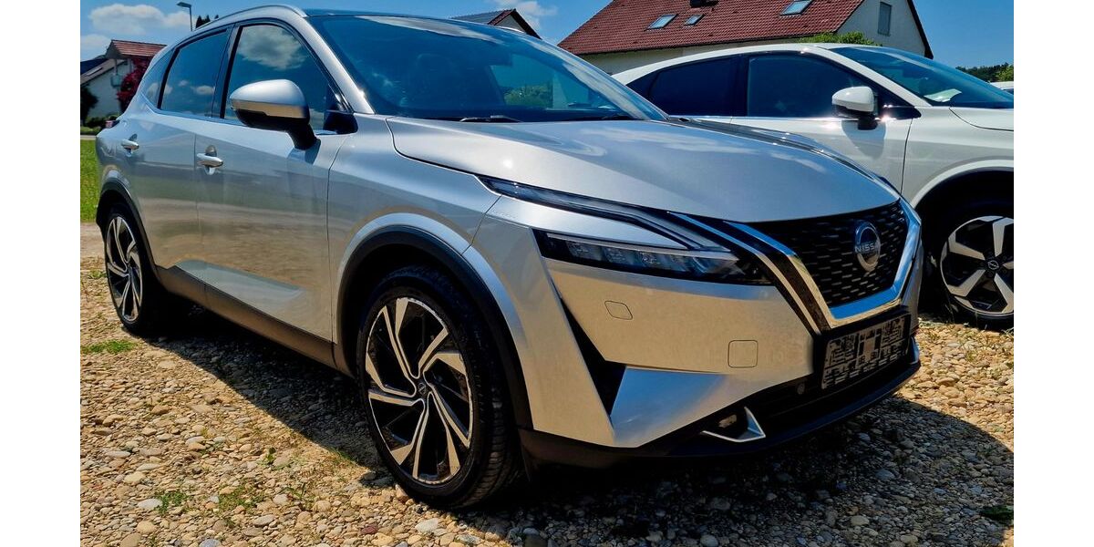 Nissan Qashqai 49.871 km 24.900 &euro; Hörenhausen 88477