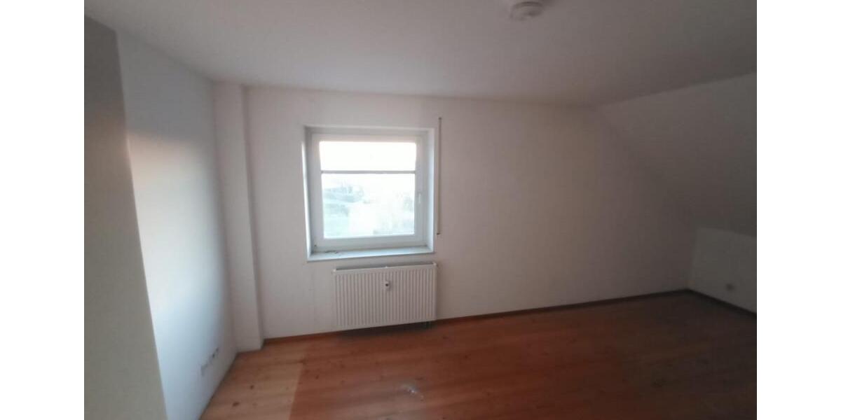 2 Zimmer Penthouse Wohnung in Laupheim-Untersulmetingen 2 zimmer