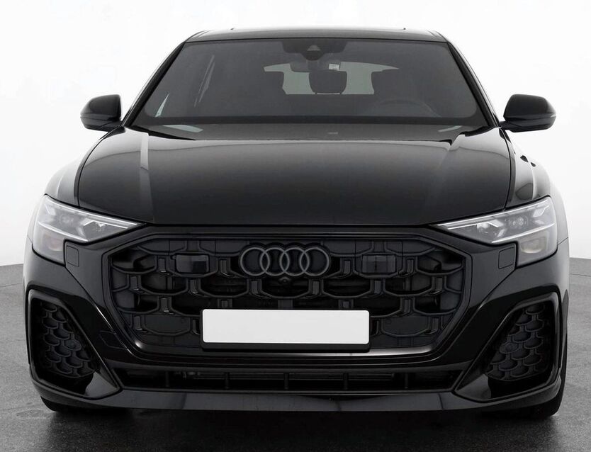 Audi Q8 18.000 km 91.749 € Ulm 89079