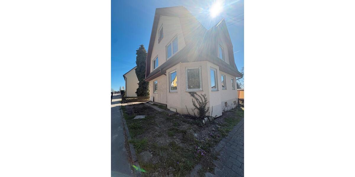 Einfamilienhaus Burgrieden - 4.5 Zimmer, 109 m&sup2;, 1.700&euro; | Angebot:26214703