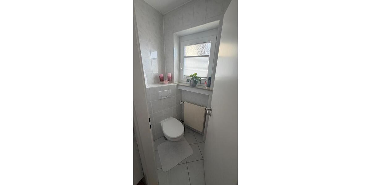 Etagenwohnung Schnürpflingen - 4 Zimmer, 100 m&sup2;, 295.000&euro; | Angebot:25860510