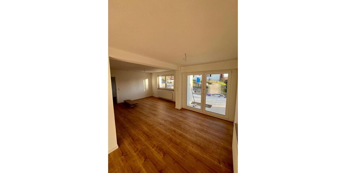 Mehrfamilienhaus, Wohnhaus Bernstadt - 10 Zimmer, 270 m&sup2;, 690.000&euro; | Angebot:26692495