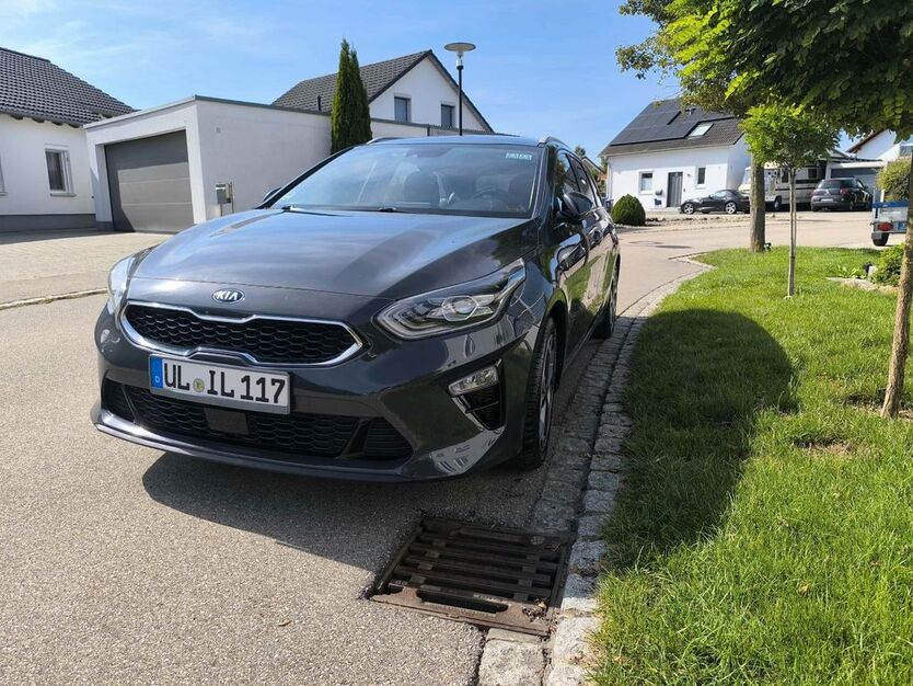 Kia ceed / Ceed 147.000 km 13.400 € Bernstadt 89182
