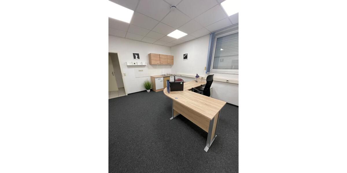 Studio-Büro 110 qm auf Wunsch möbeliert zimmer