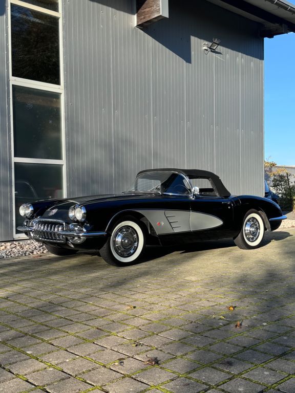 Corvette C1 11.600 km 89.900 € Ulm 89081