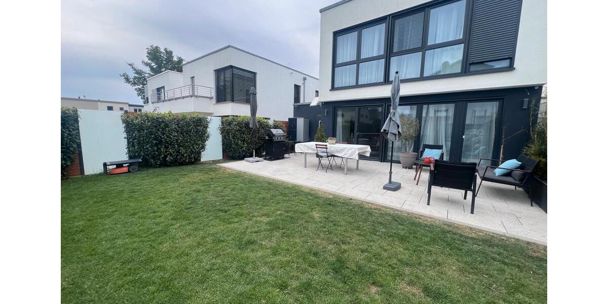 Villa Neu-Ulm Ludwigsfeld - 4 Zimmer, 140 m&sup2;, 1.200.000&euro; | Angebot:26521374