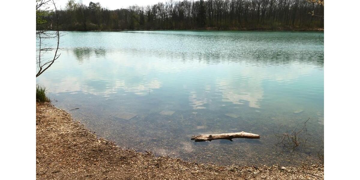 Leben und Wohnen wo andere Urlaub machen! Winkelbungalow in traumhaft schöner Lage! 4.5 zimmer