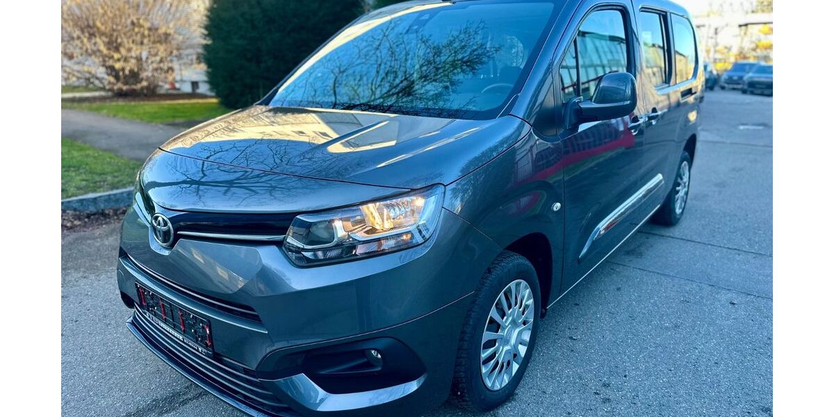 Toyota Proace City 48.382 km 22.999 &euro; Ulm 89079