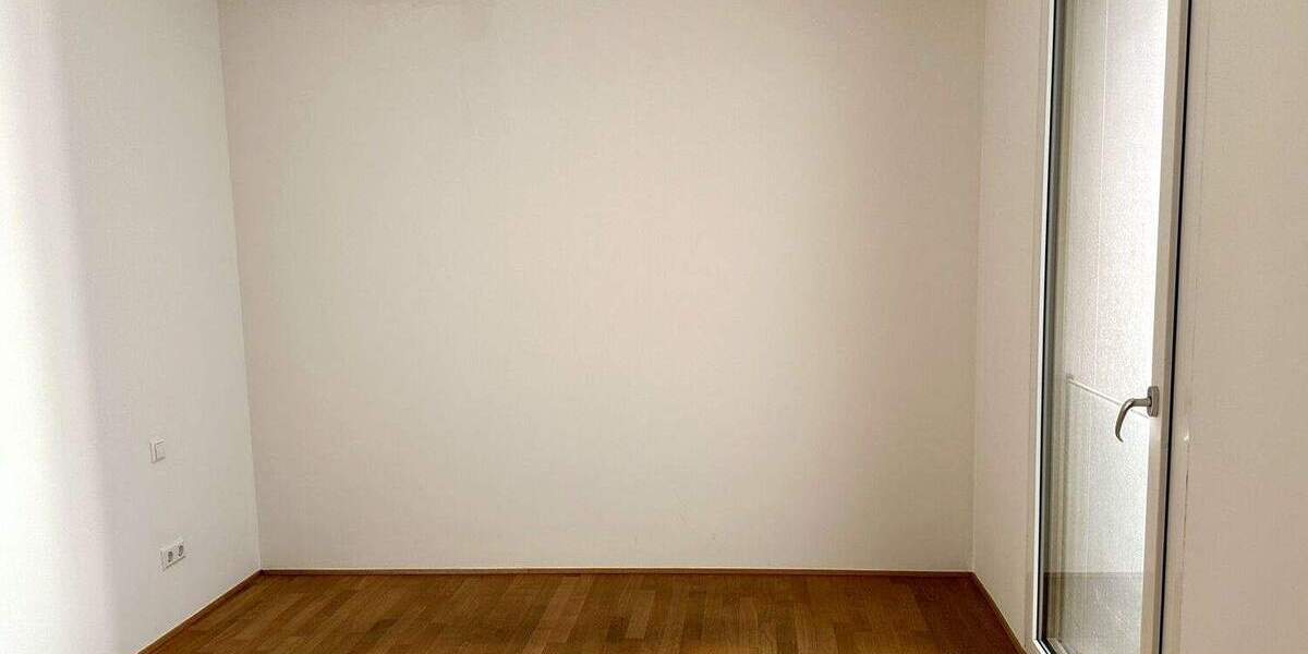 Etagenwohnung Illertissen - 3 Zimmer, 108 m&sup2;, 1.350&euro; | Angebot:25167027