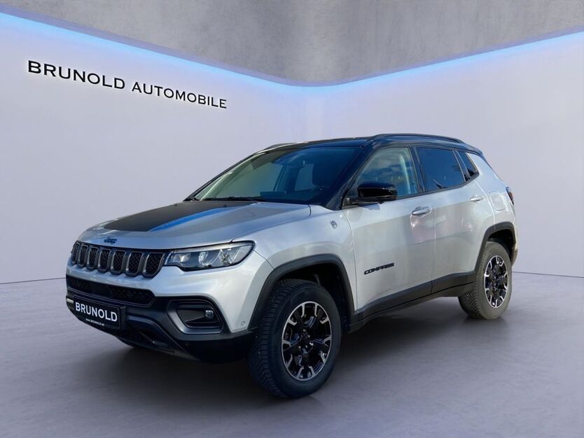 Jeep Compass 54.000 km 23.900 € Ulm 89081