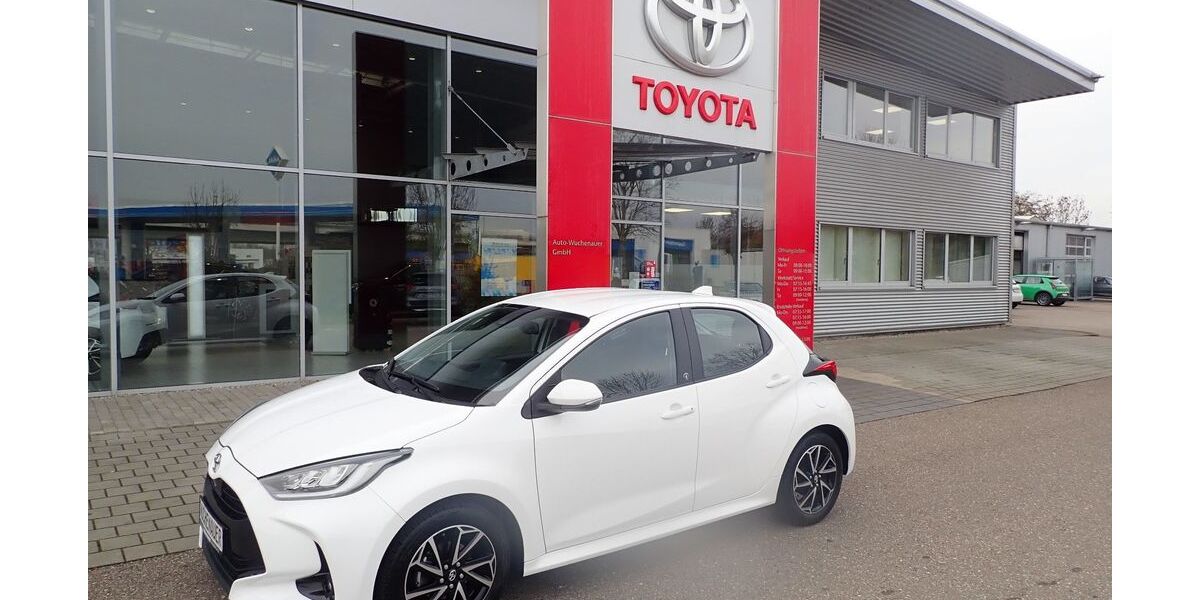 Toyota Yaris 18.000 km 17.790 € Neu-Ulm 89231