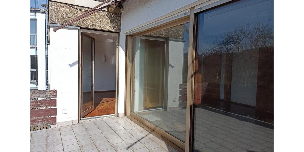 Dachgeschoßwohnung Ulm Obertalfingen - 4 Zimmer, 120 m&sup2;, 1.850&euro; | Angebot:26698304