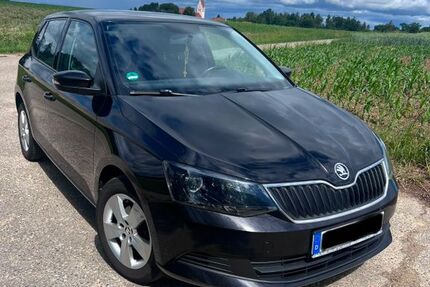 Skoda Fabia 98.885 km 7.999 &euro; Hüttisheim 89185