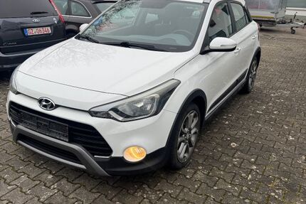 Hyundai i20 75.200 km 8.990 &euro; Leipheim 89340
