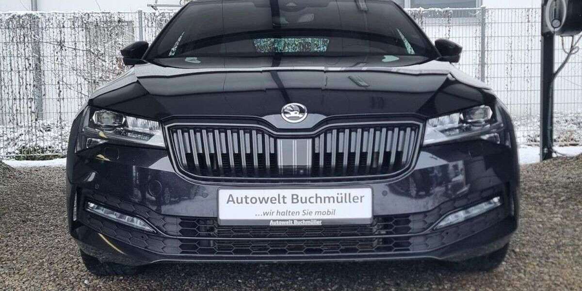 Skoda Superb 129.981 km 26.890 &euro; Nersingen 89278