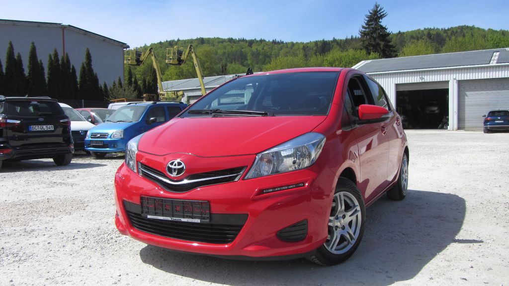 Toyota Yaris 82.000 km 7.900 &euro; Schelklingen 89601