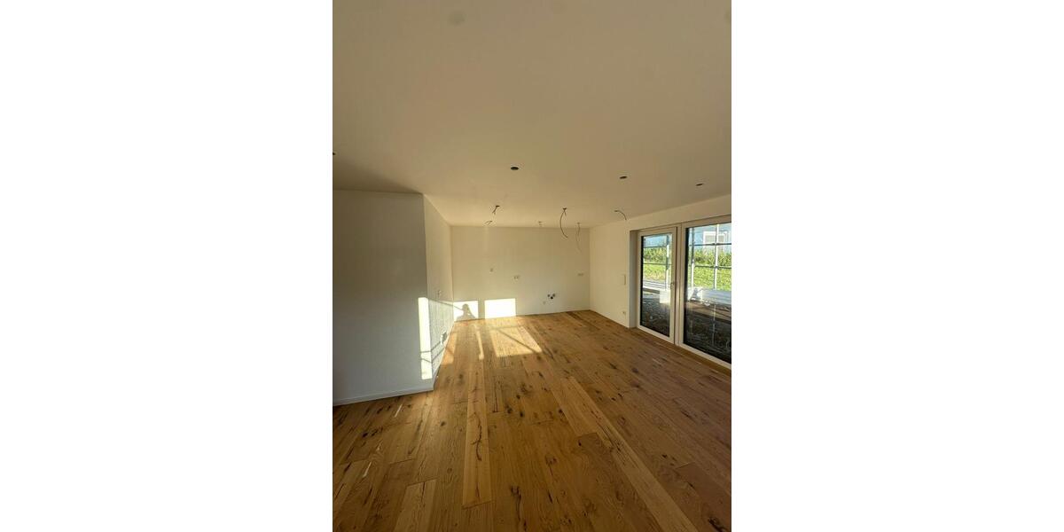 Exklusive, kernsanierte 3-Zimmer-Wohnung mit Balkon zu vermieten zimmer