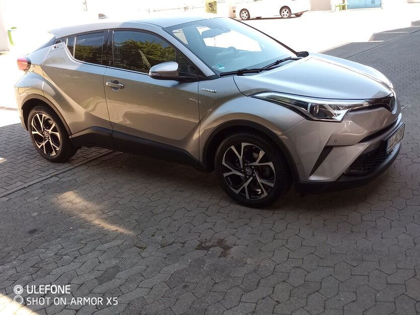 Toyota C-HR 90.000 km 18.300 € Illertissen 89257
