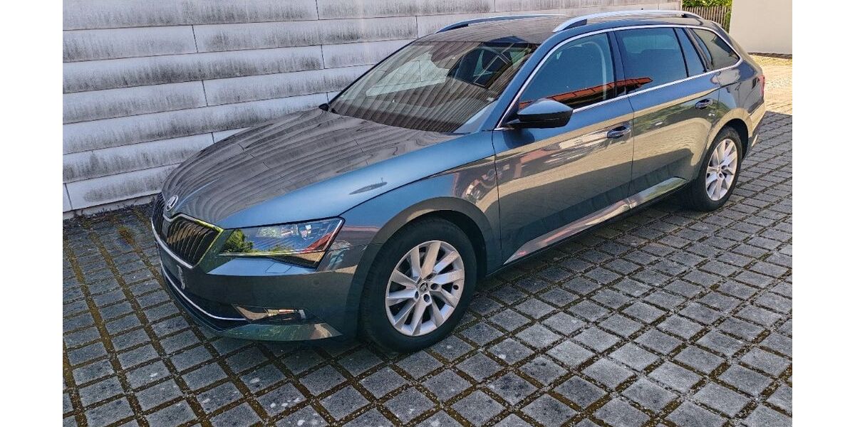 Skoda Superb 95.500 km 19.900 &euro; Günzburg 89312