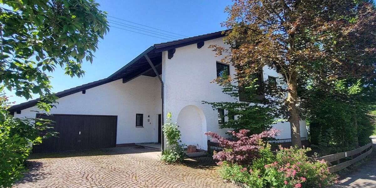 Einfamilienhaus Ichenhausen - 5.5 Zimmer, 170 m&sup2;, 520.000&euro; | Angebot:26883497