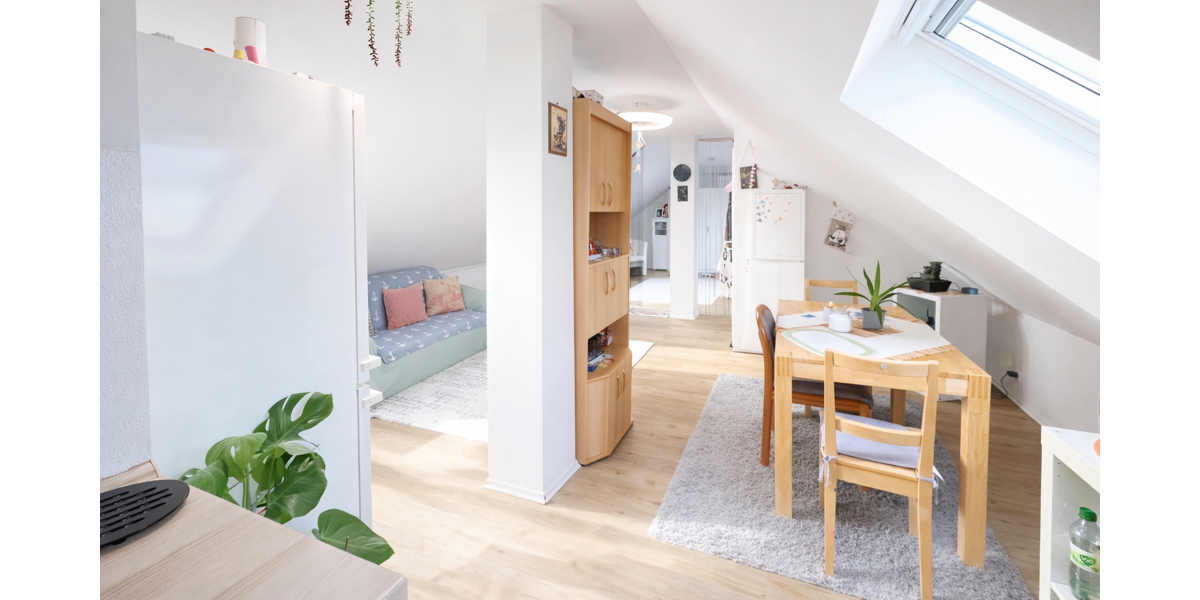 helle 1,5 Zimmer Dachgeschosswohnung für Kapitalanleger - Dachgeschoßwohnung Ulm / Gögglingen Gögglingen | Angebot:26745116