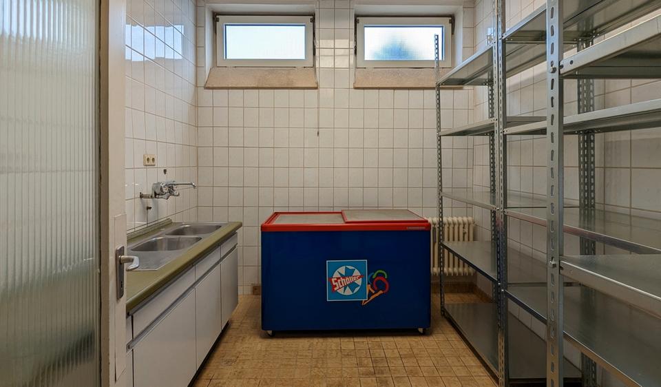 Voll ausgestatteter Lieferservice in Ulm-Böfingen zimmer