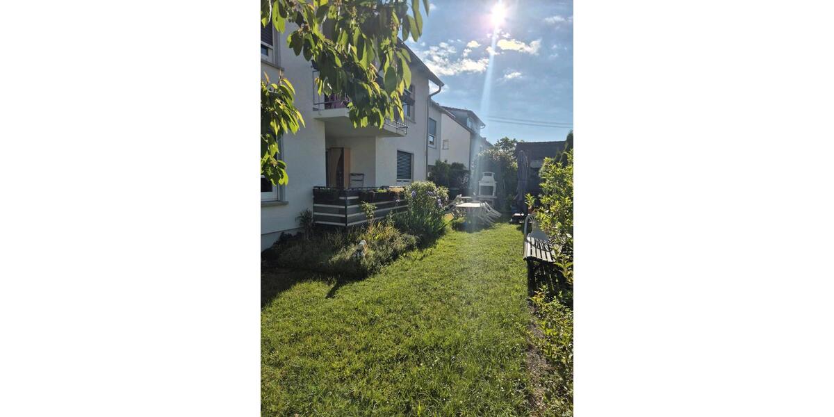 Hochparterre Ulm Donautal - 4.5 Zimmer, 136 m&sup2;, 1.500&euro; | Angebot:26670370