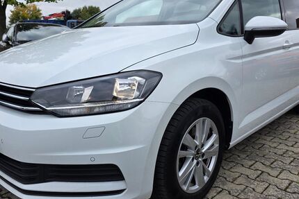 VW Touran 18.613 km 31.490 € Ichenhausen 89335