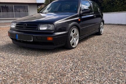 VW Golf 255.000 km 6.500 &euro; Vöhringen 89269