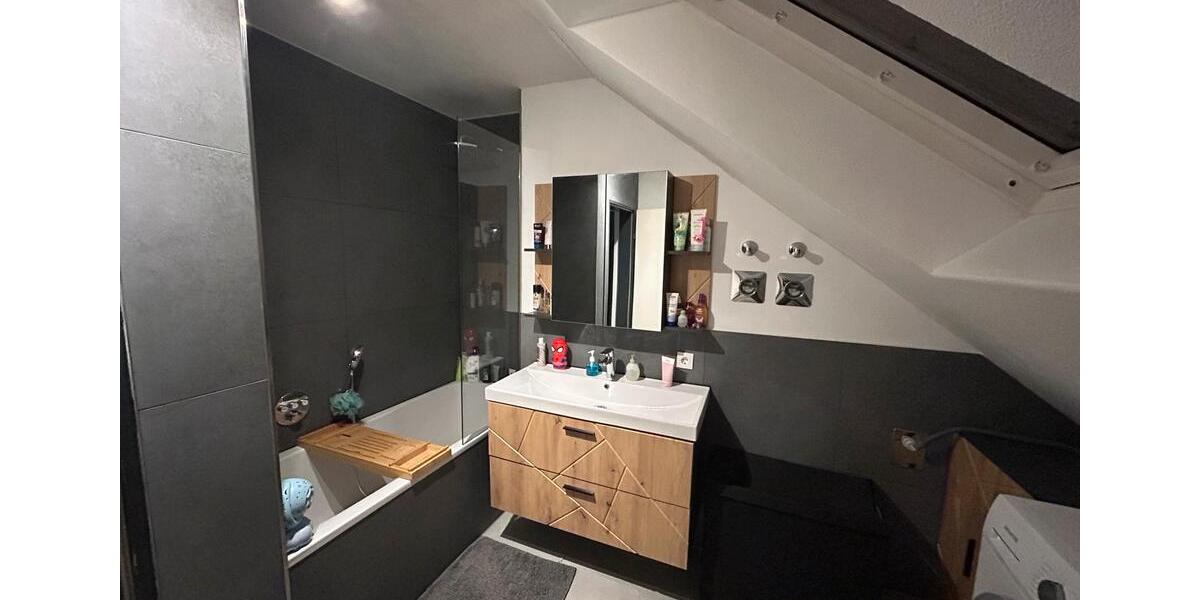 Dachgeschoßwohnung Senden - 3.5 Zimmer, 84 m&sup2;, 310.000&euro; | Angebot:24820477