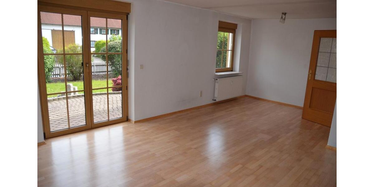 Erdgeschoßwohnung Unterroth - 5.5 Zimmer, 130 m&sup2;, 1.280&euro; | Angebot:26516710