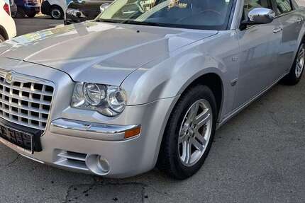 Chrysler 300C 157.000 km 5.890 € Neu-Ulm 89231