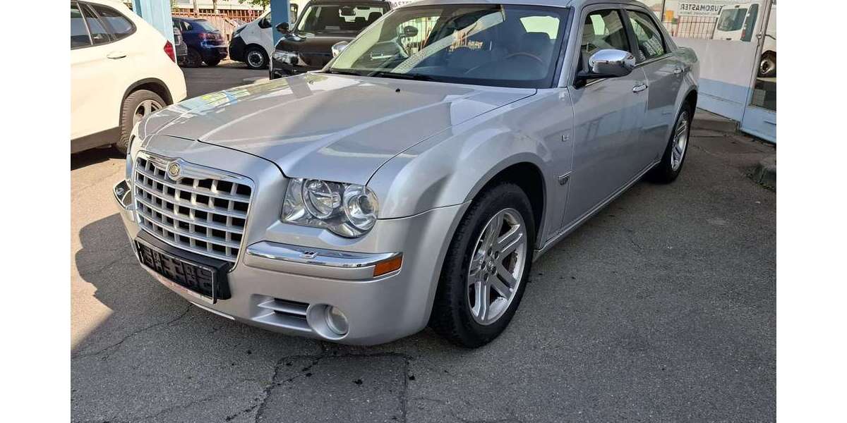 Chrysler 300C 157.000 km 5.890 &euro; Neu-Ulm 89231