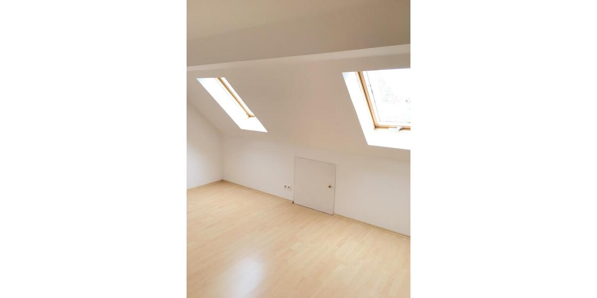 Dachgeschoßwohnung Ulm Söflingen - 2 Zimmer, 40 m&sup2;, 450&euro; | Angebot:26232759