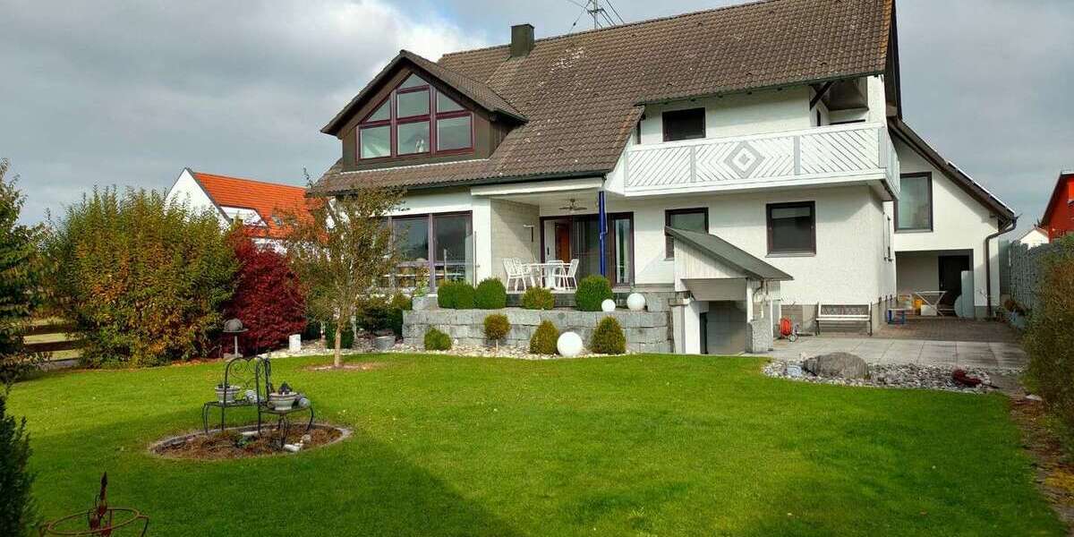 Etagenwohnung Holzheim - 5 Zimmer, 120 m&sup2;, 1.350&euro; | Angebot:26821396