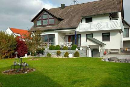 Wohnung Holzheim - 5 Zimmer, 120 m&sup2;, 1.350&euro; | Angebot:26821396