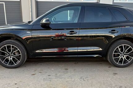 Audi Q5 164.000 km 32.800 € Ulm 89075