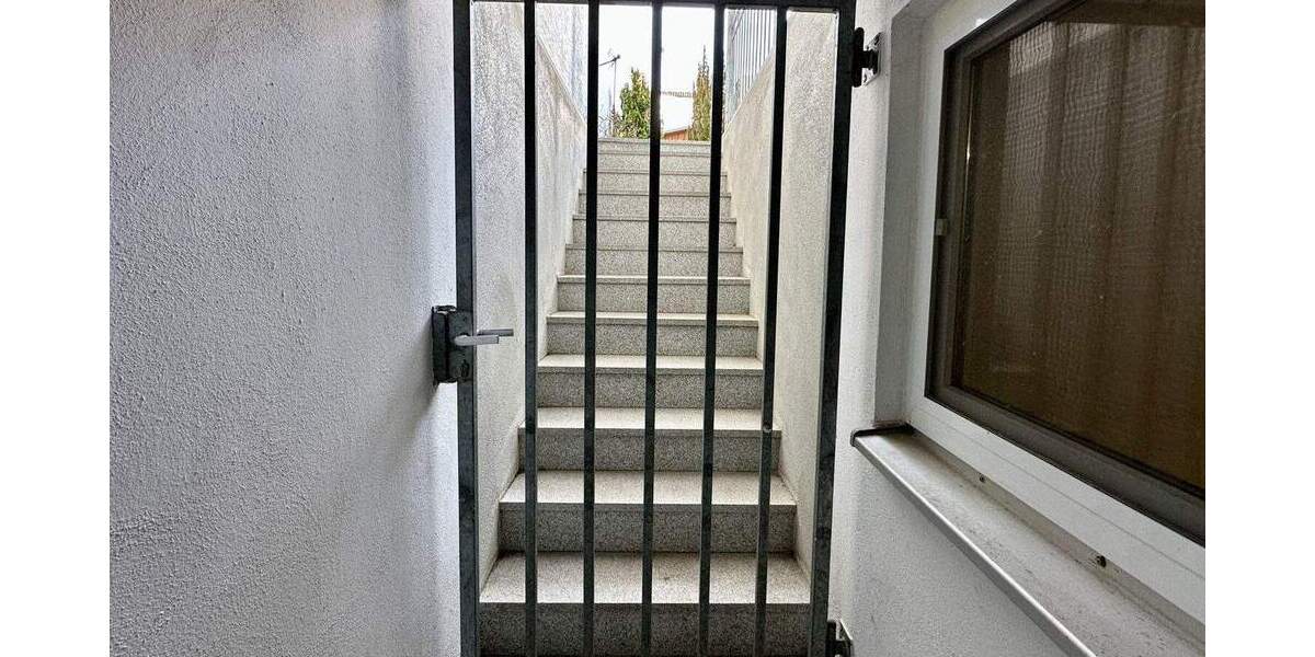 Reihenmittelhaus Pfaffenhofen an der Roth Diepertshofen - 5 Zimmer, 129 m&sup2;, 397.000&euro; | Angebot:25742061