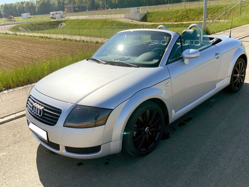 TT
