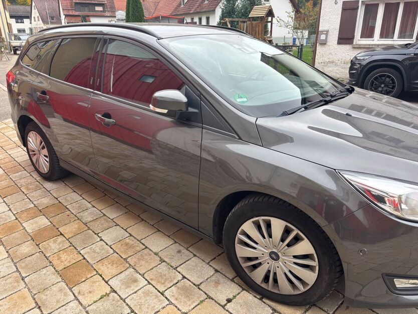 Ford Focus 89.966 km 9.900 € Giengen an der Brenz 89537