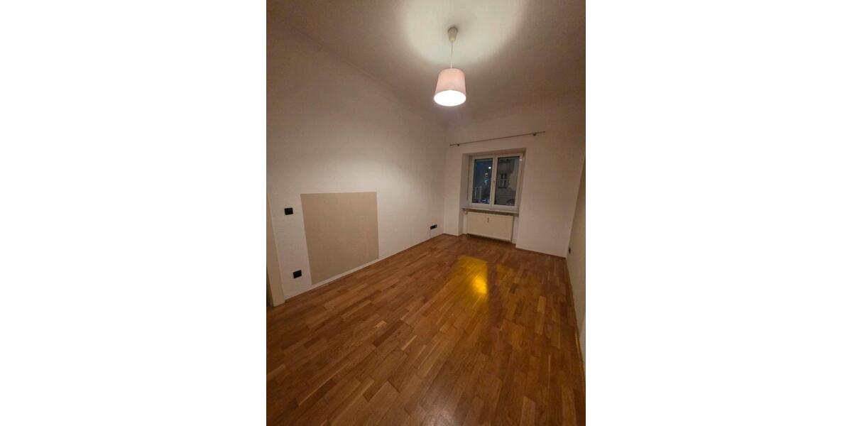 Etagenwohnung Ulm Söflingen - 5 Zimmer, 150 m&sup2;, 450&euro; | Angebot:25294011
